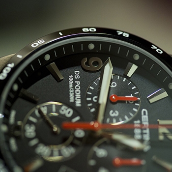 Meble reklamowe: Jak skutecznie promować swoją markę dzięki innowacyjnym rozwiązaniom